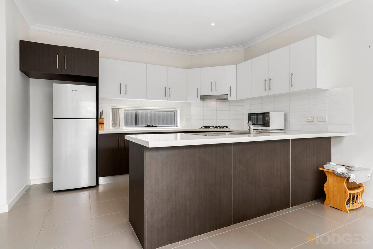 2 / 9 Duchess Court Point Cook - Residential for sale
