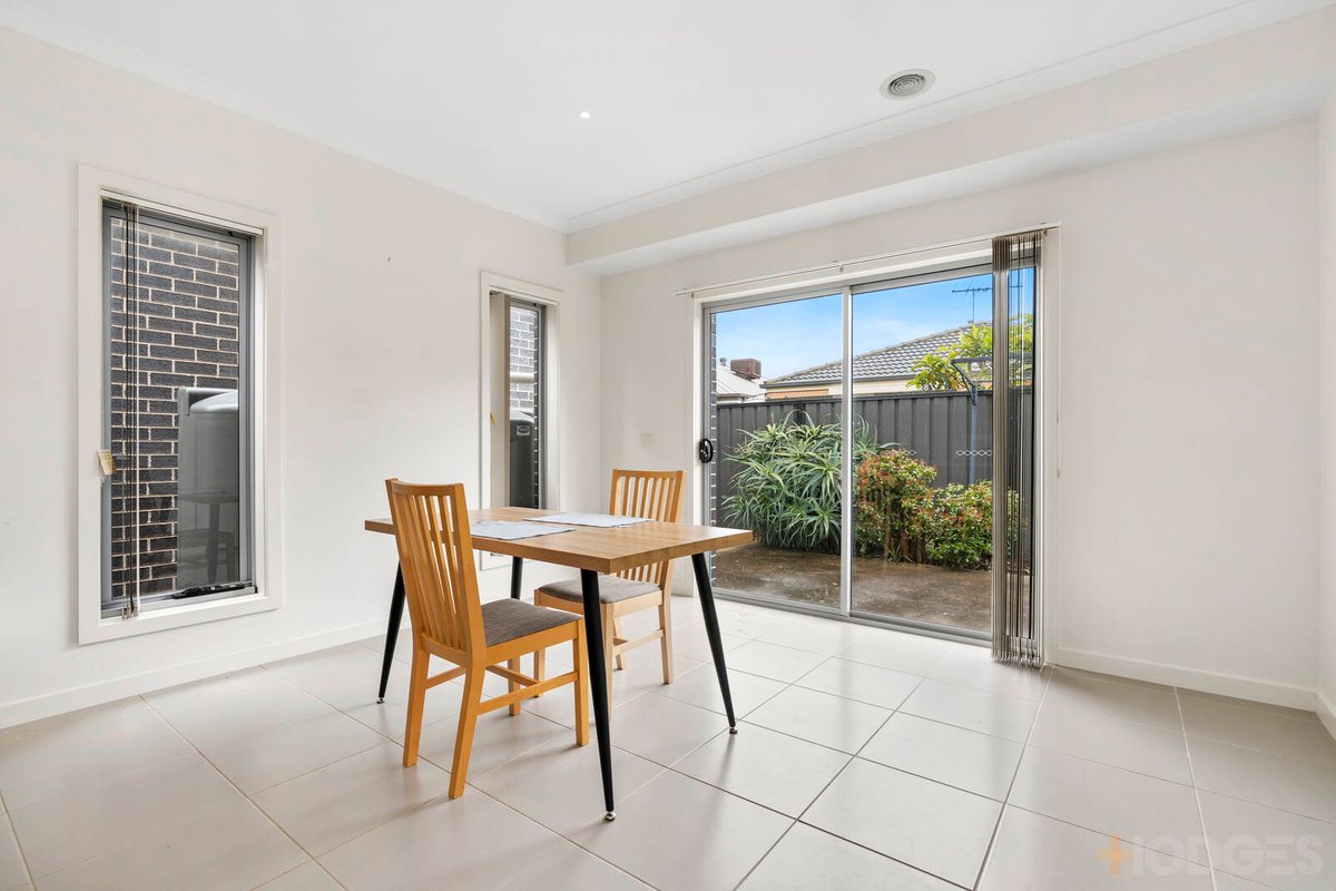 2 / 9 Duchess Court Point Cook - Residential for sale
