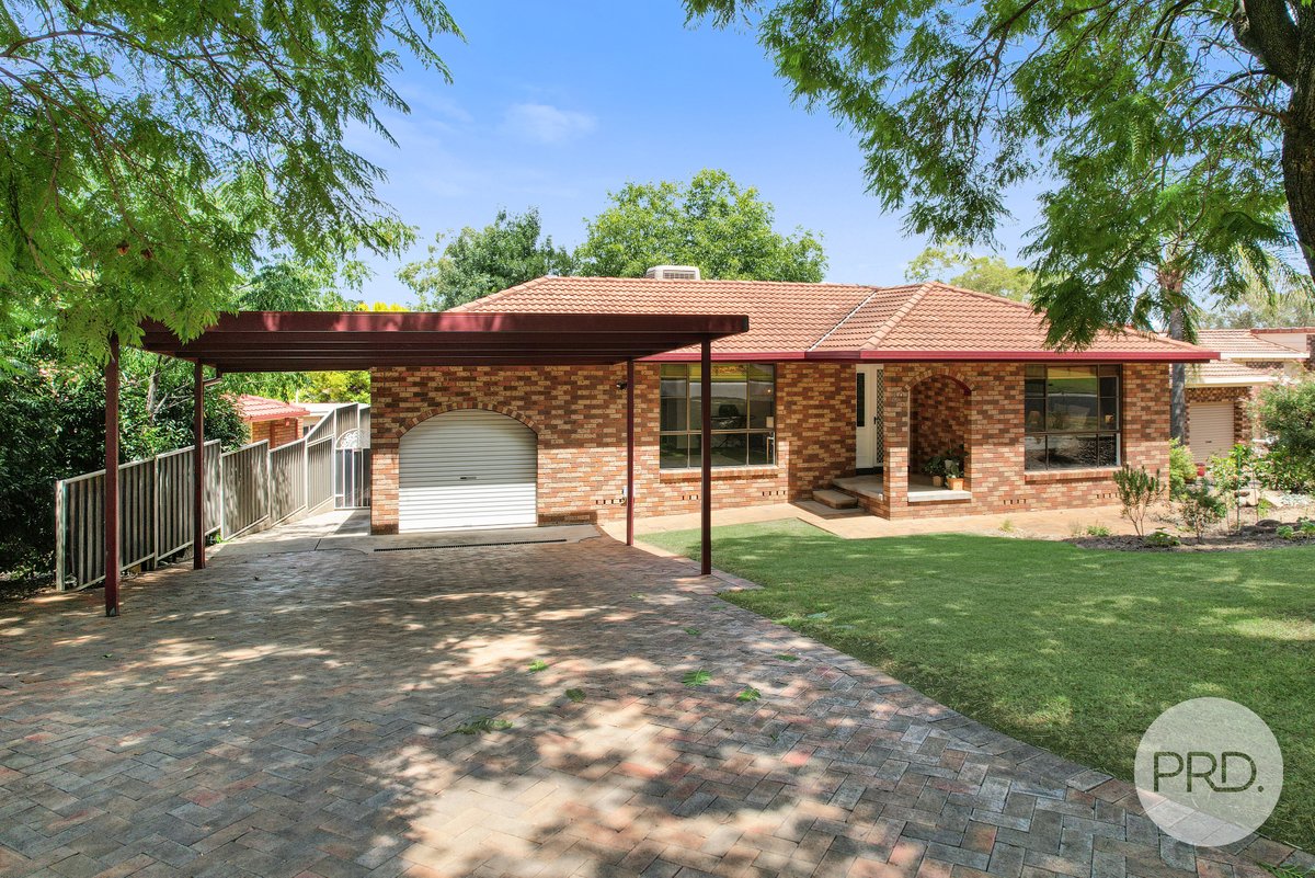 29 Eucalypt Avenue, TAMWORTH NSW 2340