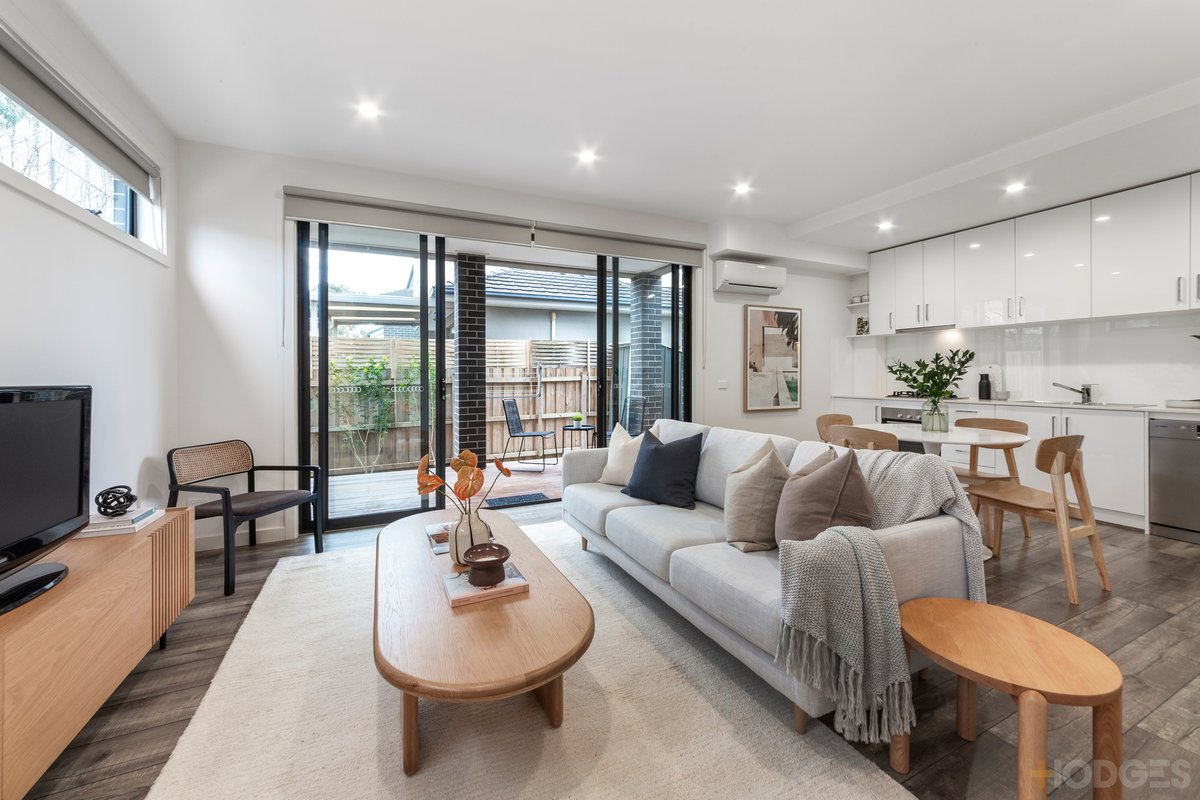 2 / 9 Hamilton Street Bentleigh - Residential for sale
