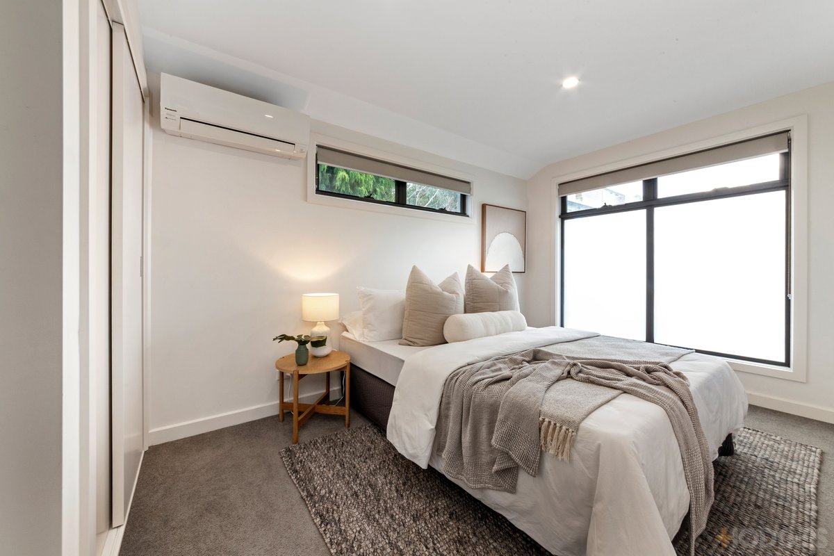 2 / 9 Hamilton Street Bentleigh - Residential for sale