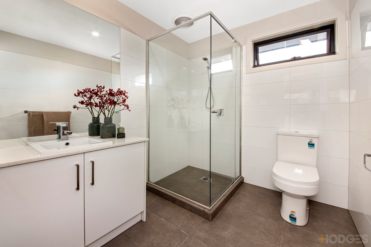 2 / 9 Hamilton Street Bentleigh - Residential for sale