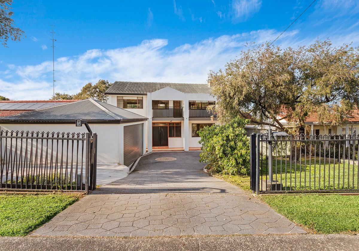 293 Princes Highway, DAPTO NSW 2530