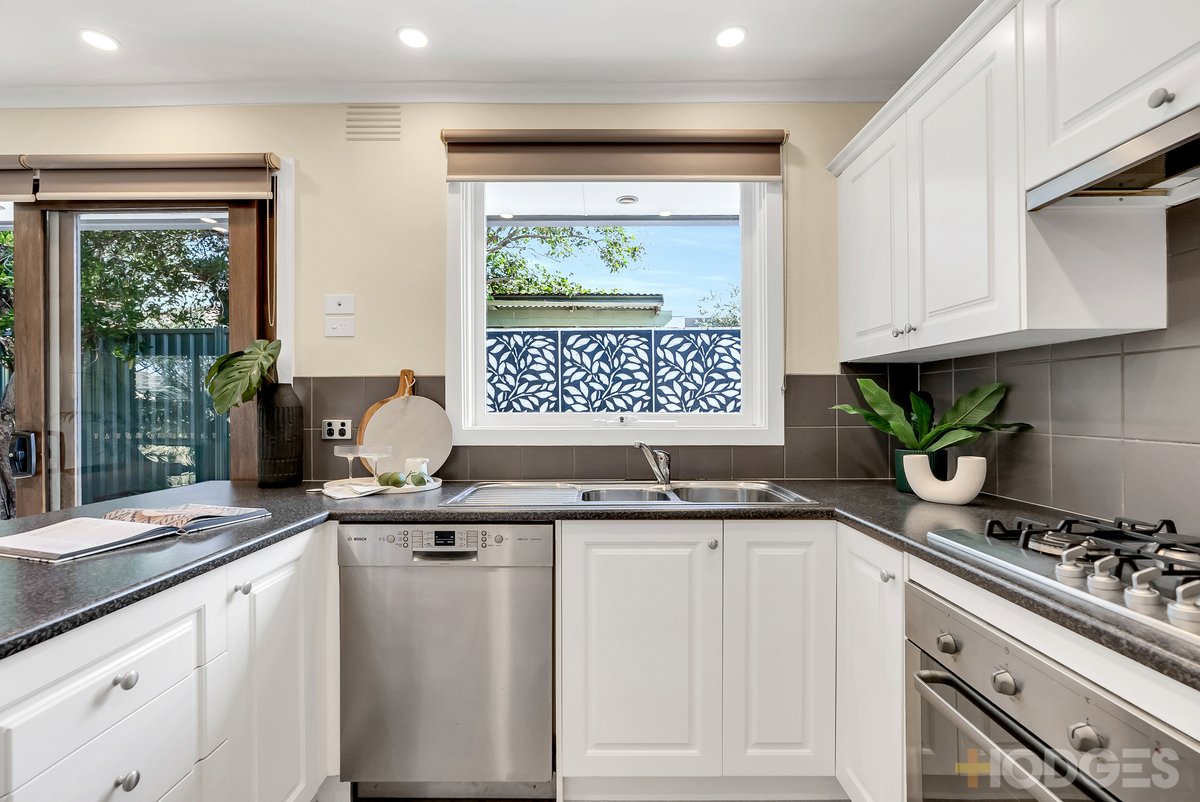 2 / 94 Devon Street Cheltenham - Residential for sale