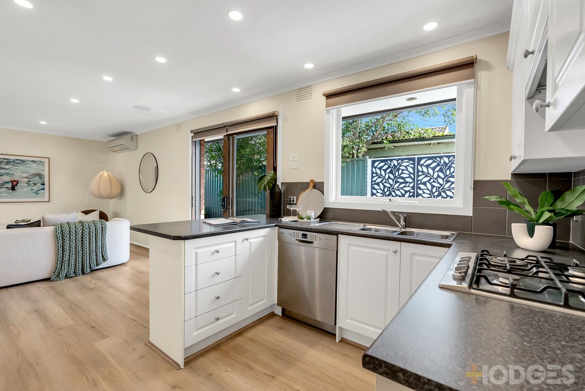 2 / 94 Devon Street Cheltenham - Residential for sale