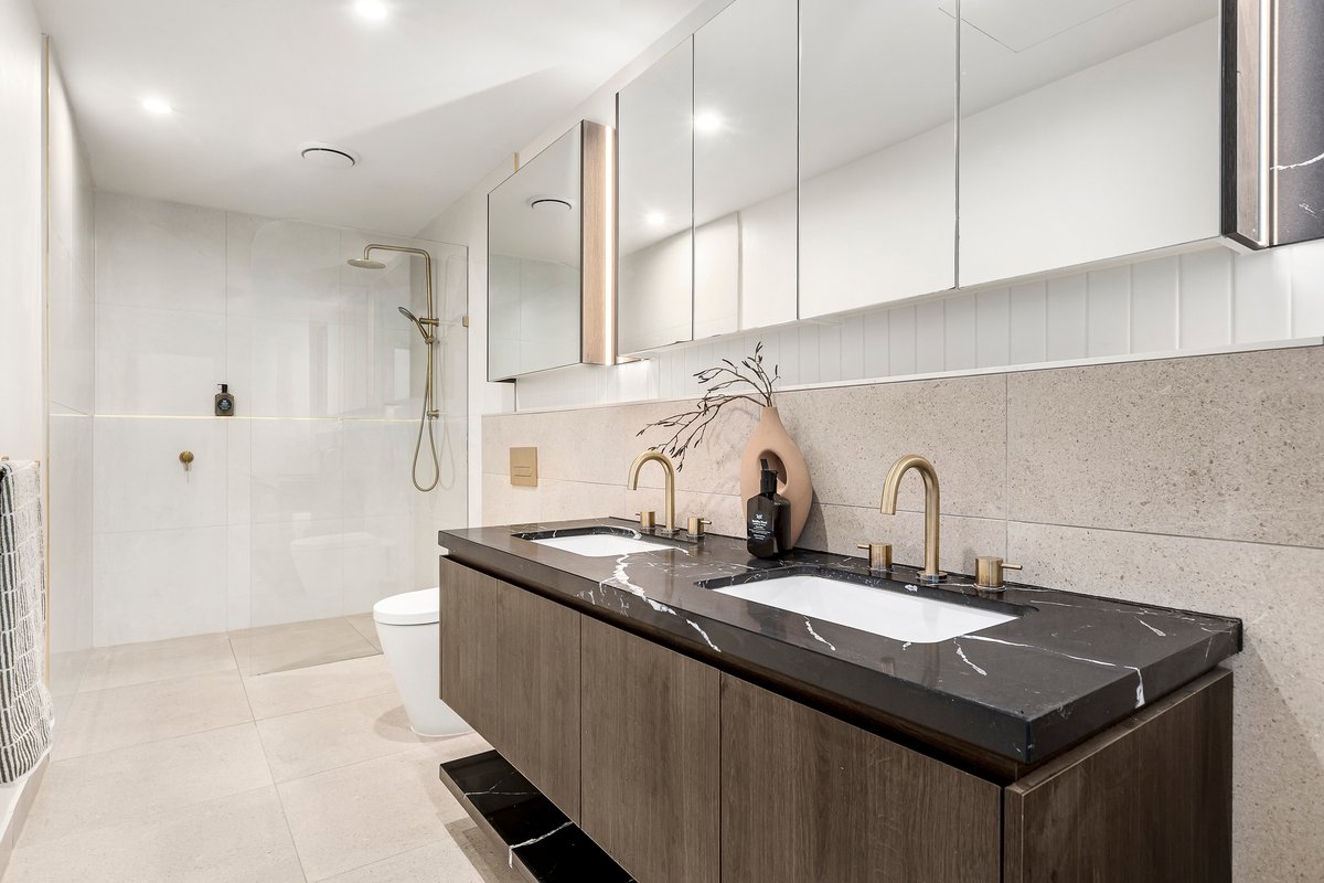 2 / 95 Beach Road Mentone - Residential for sale