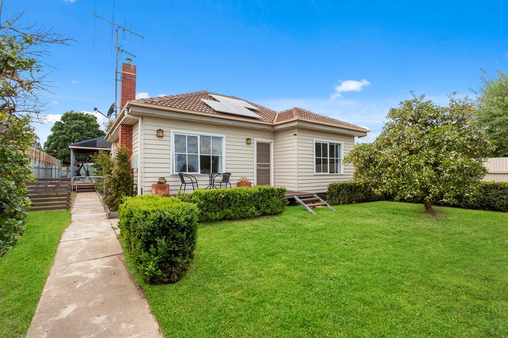 298 Midland Highway, EPSOM VIC 3551