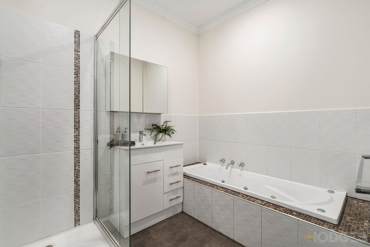 2A Findon Court Highett - Residential for sale