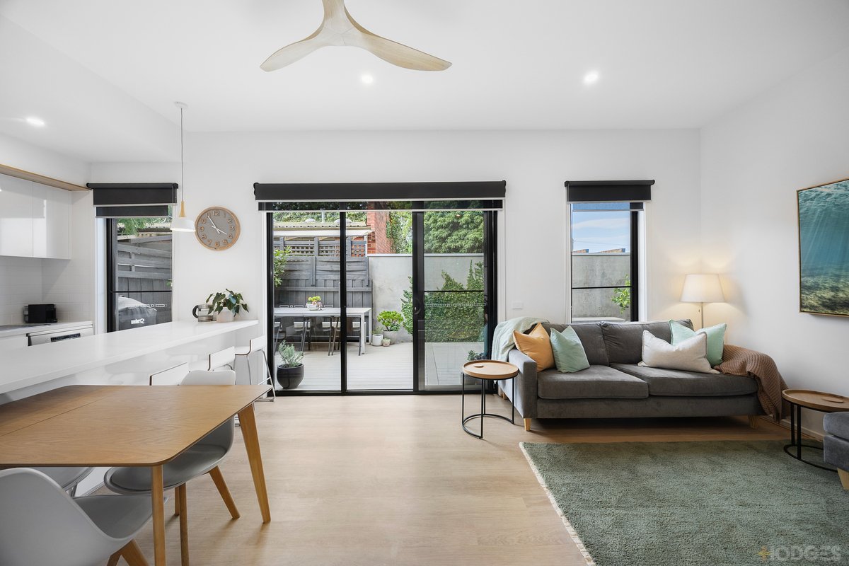 2B / 49 The Corso Parkdale - Residential for sale