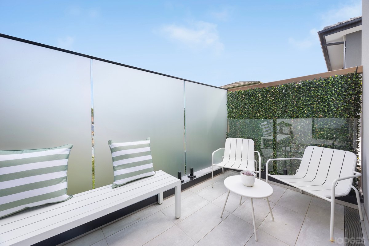 2B / 49 The Corso Parkdale - Residential for sale