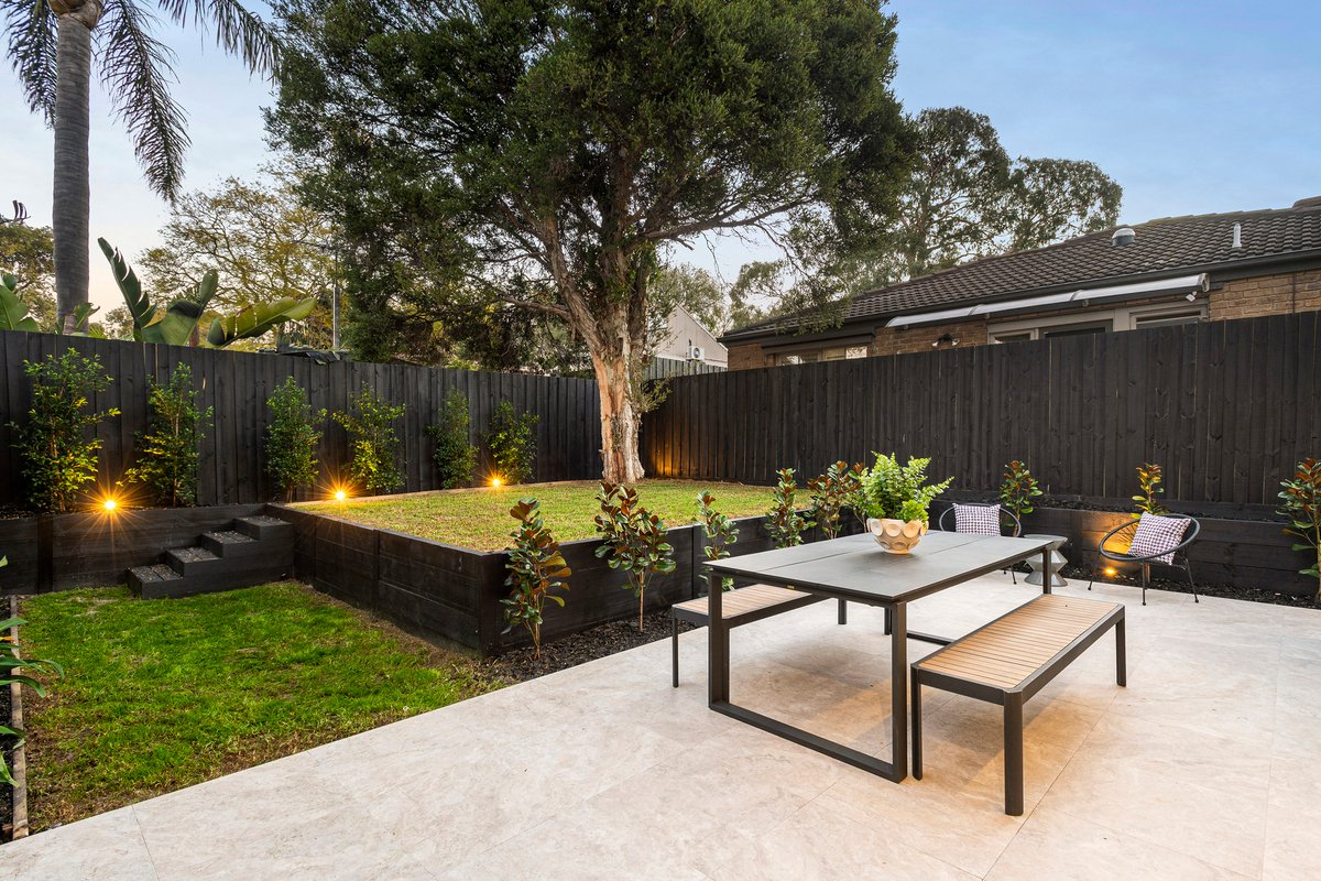 2D Reno Road Sandringham - Residential for sale