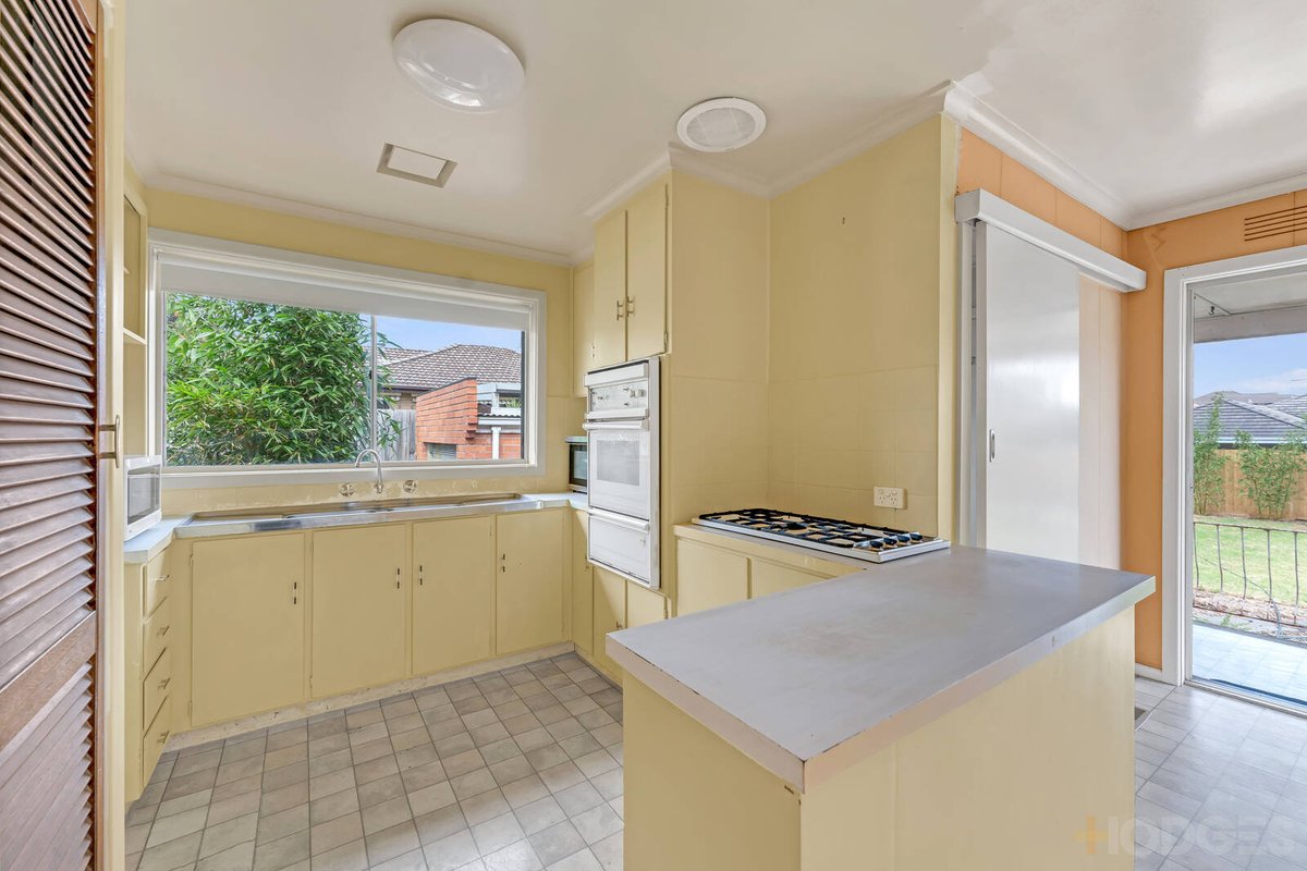 3 Avenza Street Mentone - Residential for sale