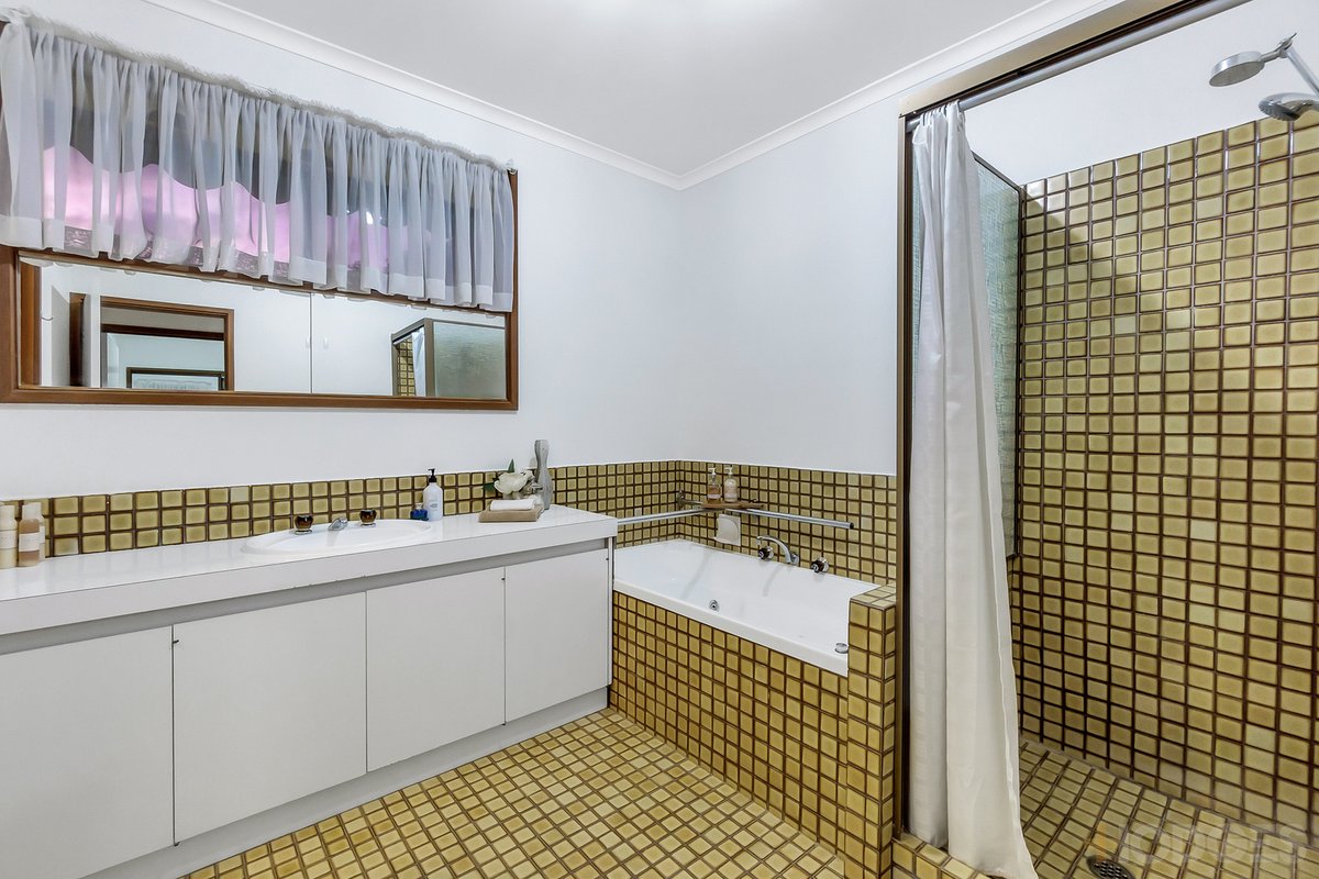 3 Charnwood Lane Cheltenham - Residential for sale