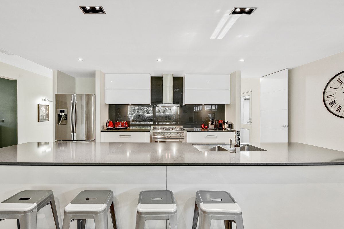 3 Jardine Court SANDHURST - Residential for sale