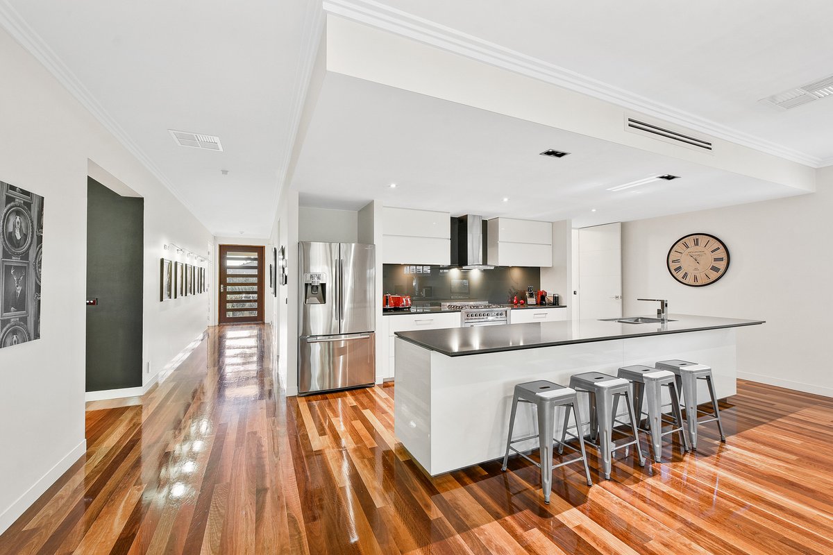 3 Jardine Court SANDHURST - Residential for sale