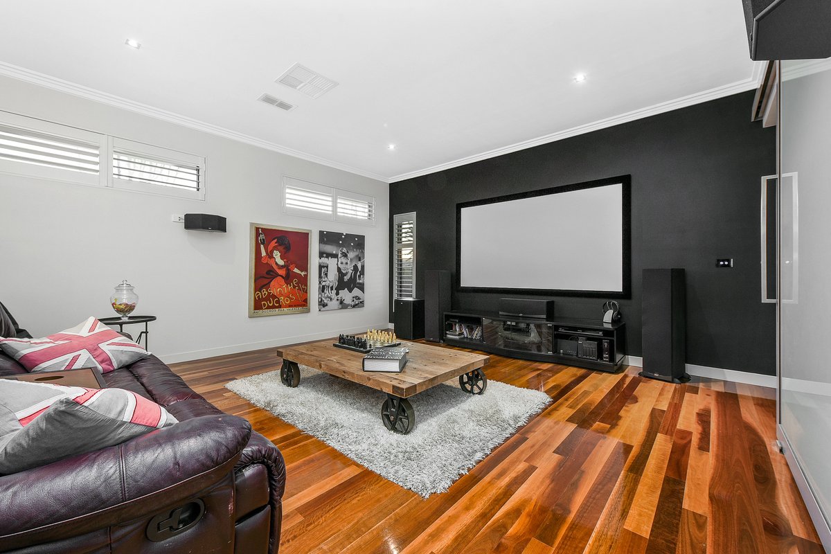 3 Jardine Court SANDHURST - Residential for sale