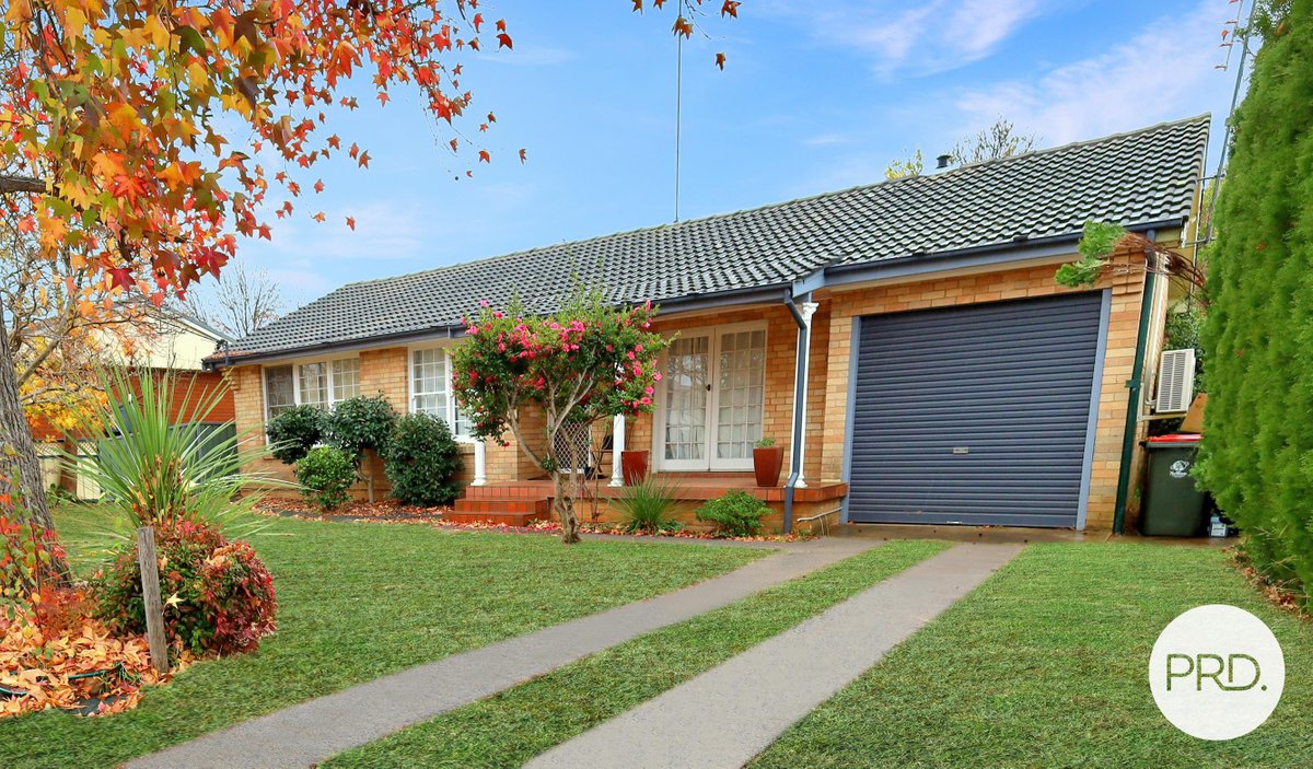 3 Lesbos Place, ORANGE NSW 2800