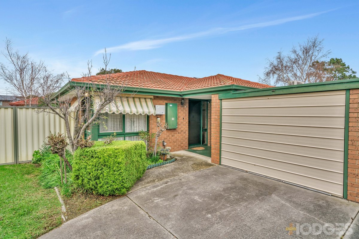 3 Pace Crescent Chelsea - Residential for sale