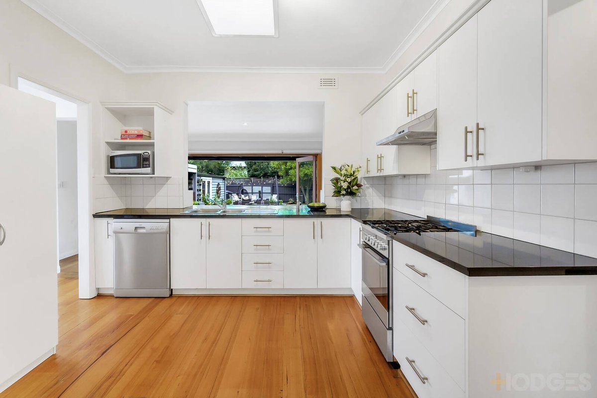 3 Waratah Avenue Mordialloc - Residential for sale