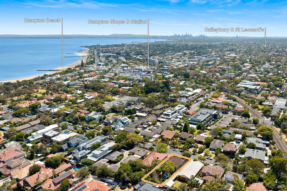 30 Alicia Street Hampton - Residential for sale