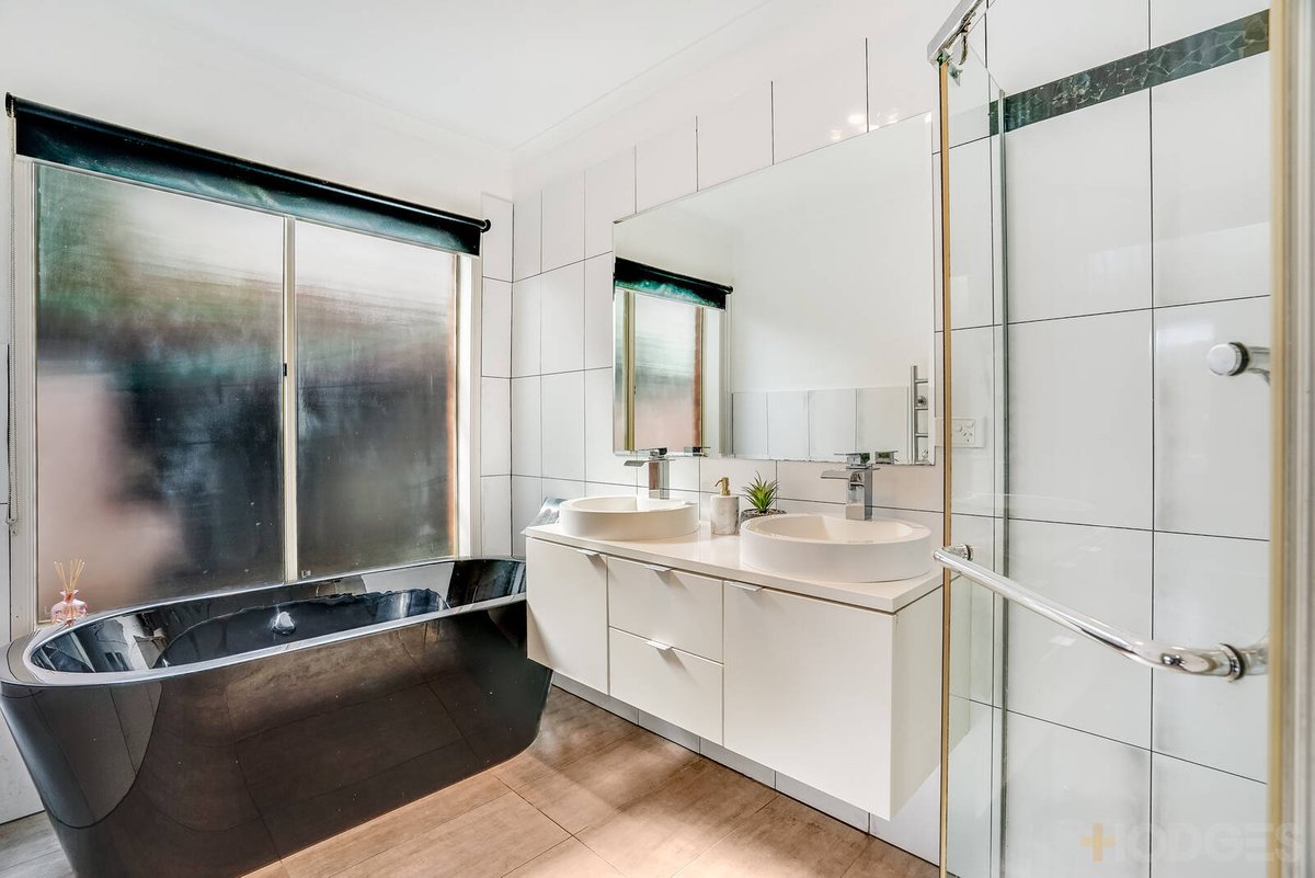 30 Carruthers Drive Hoppers Crossing - Residential for sale
