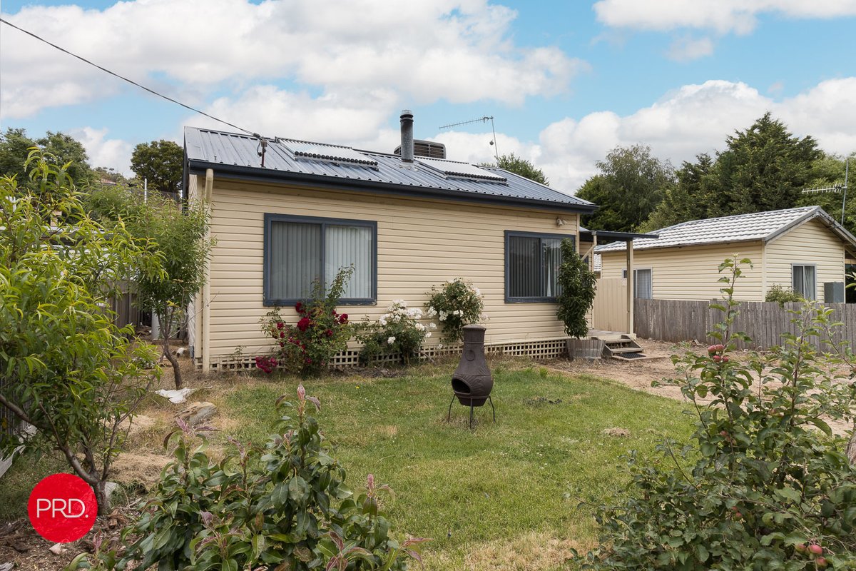 30 Kurrajong Street, CAPTAINS FLAT NSW 2623