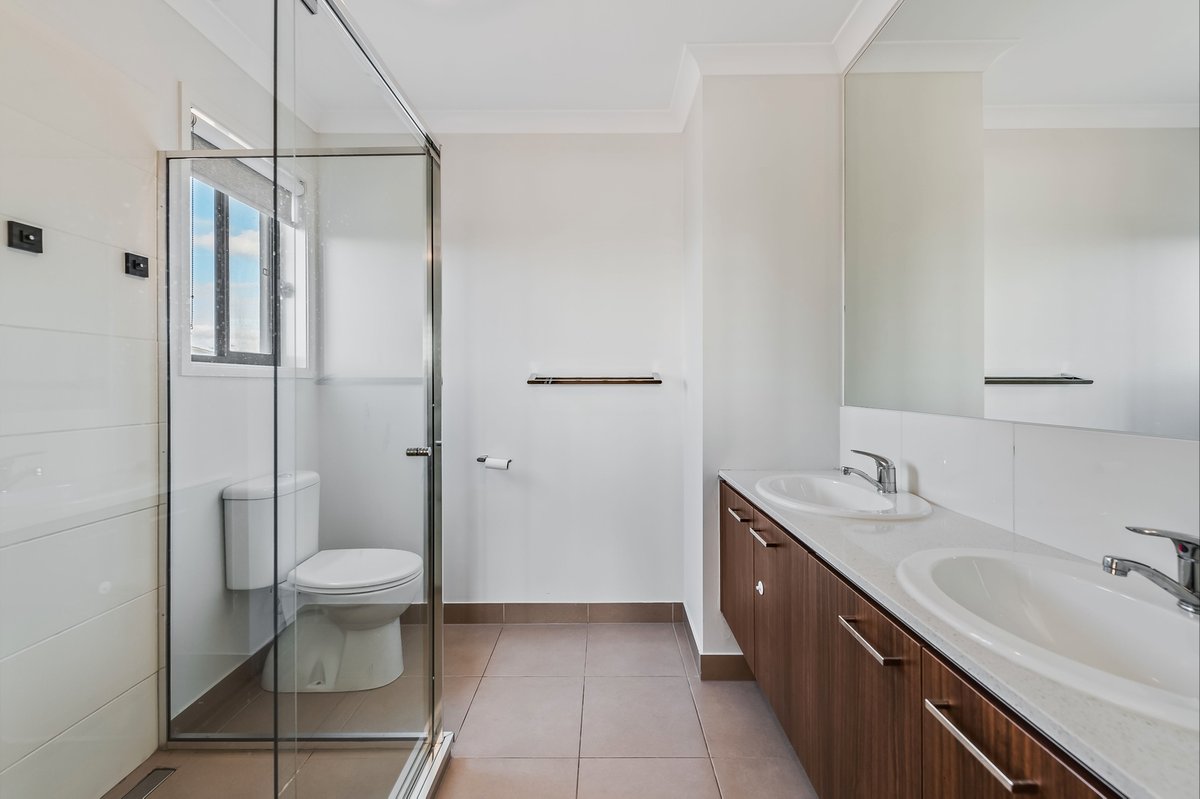 30 Orinoco Chase Werribee - Residential for sale