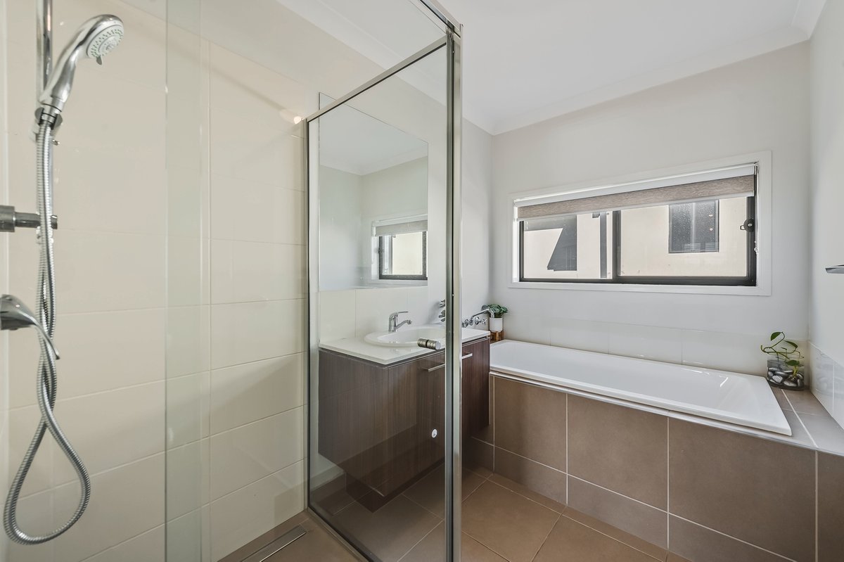 30 Orinoco Chase Werribee - Residential for sale