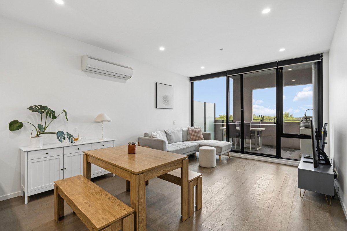 302 / 138 Glen Eira Road Elsternwick - Residential for sale