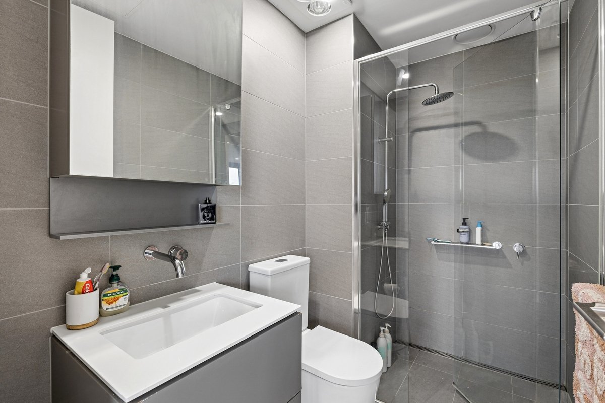 302 / 138 Glen Eira Road Elsternwick - Residential for sale