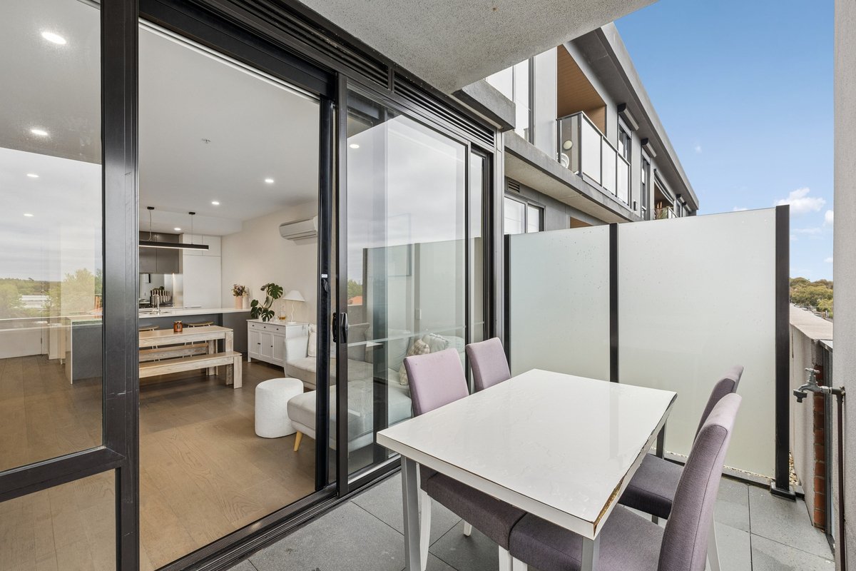 302 / 138 Glen Eira Road Elsternwick - Residential for sale