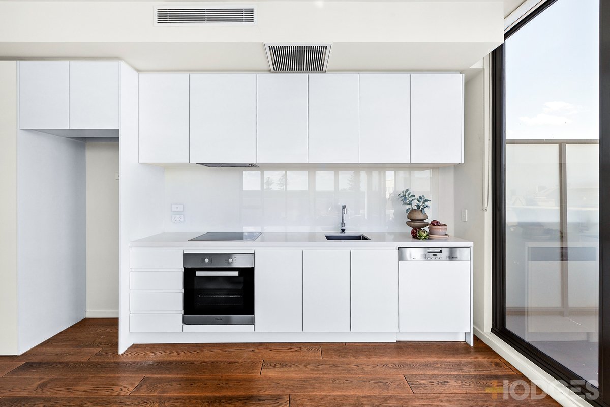 302 / 15 Small Street Hampton - Residential for sale