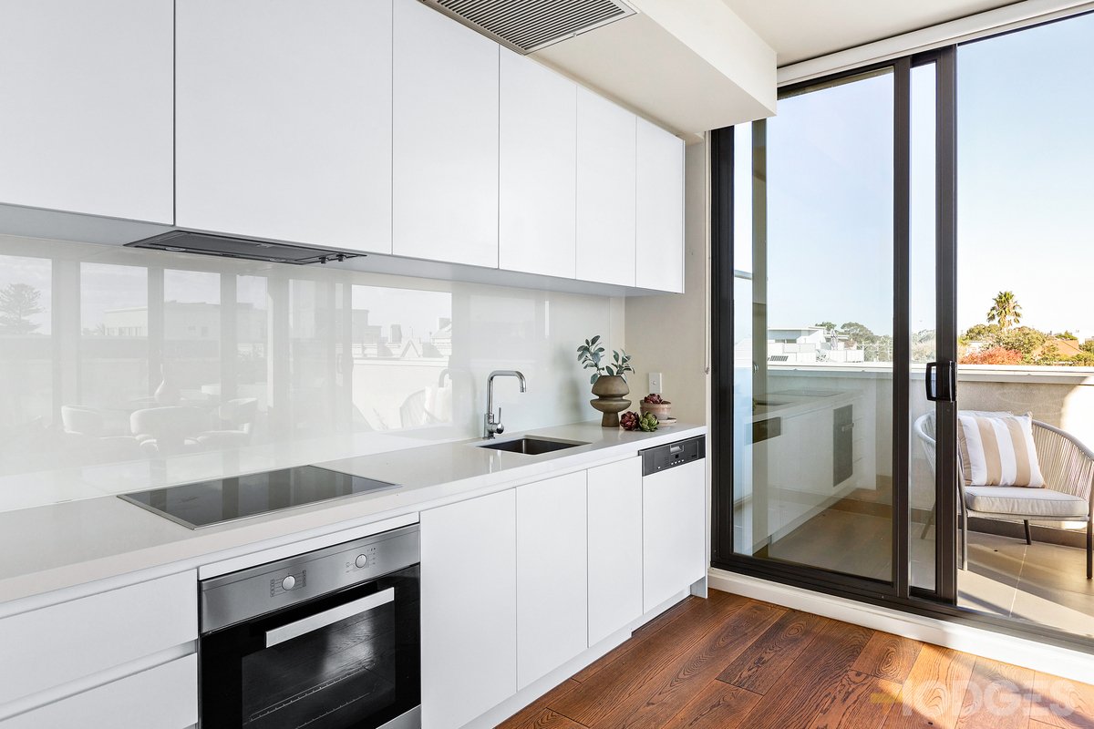 302 / 15 Small Street Hampton - Residential for sale