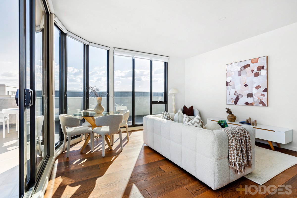 302 / 15 Small Street Hampton - Residential for sale