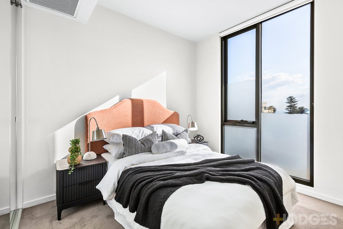 302 / 15 Small Street Hampton - Residential for sale