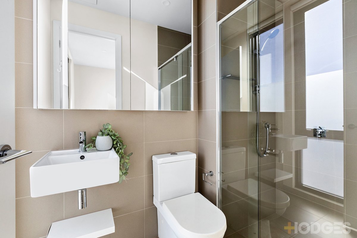 302 / 15 Small Street Hampton - Residential for sale
