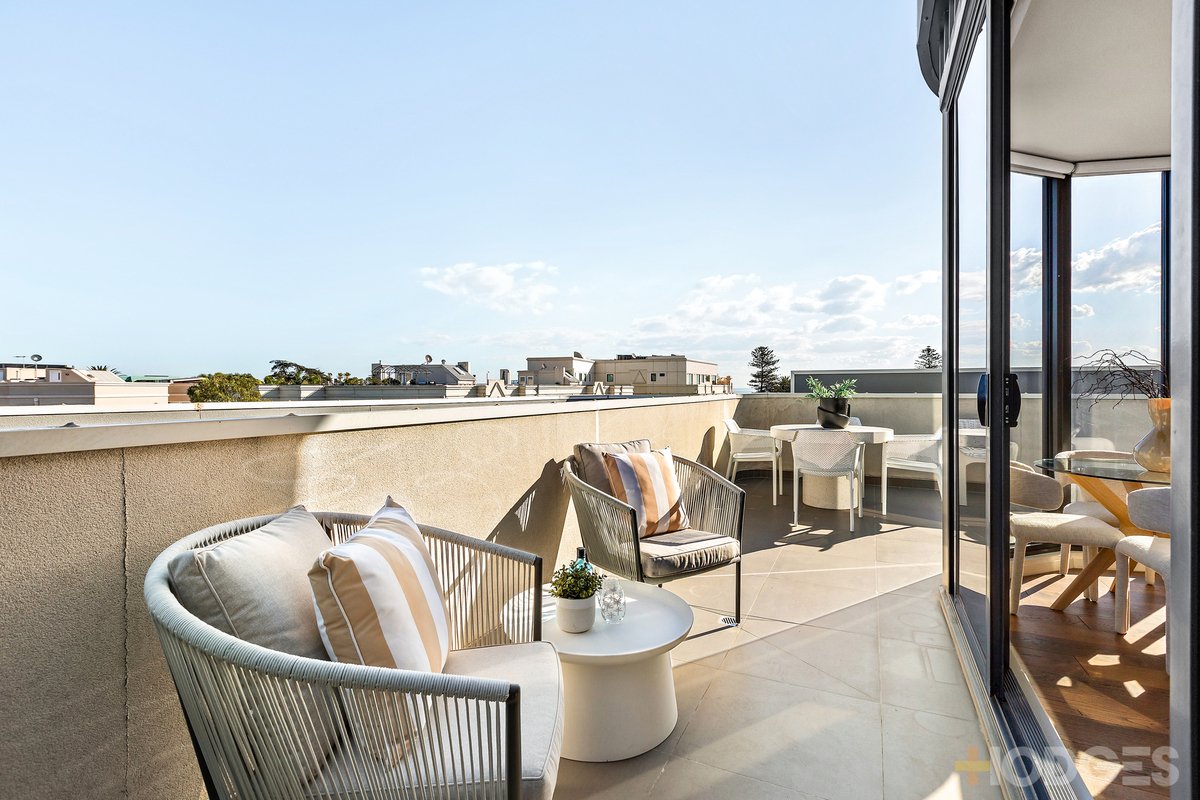 302 / 15 Small Street Hampton - Residential for sale