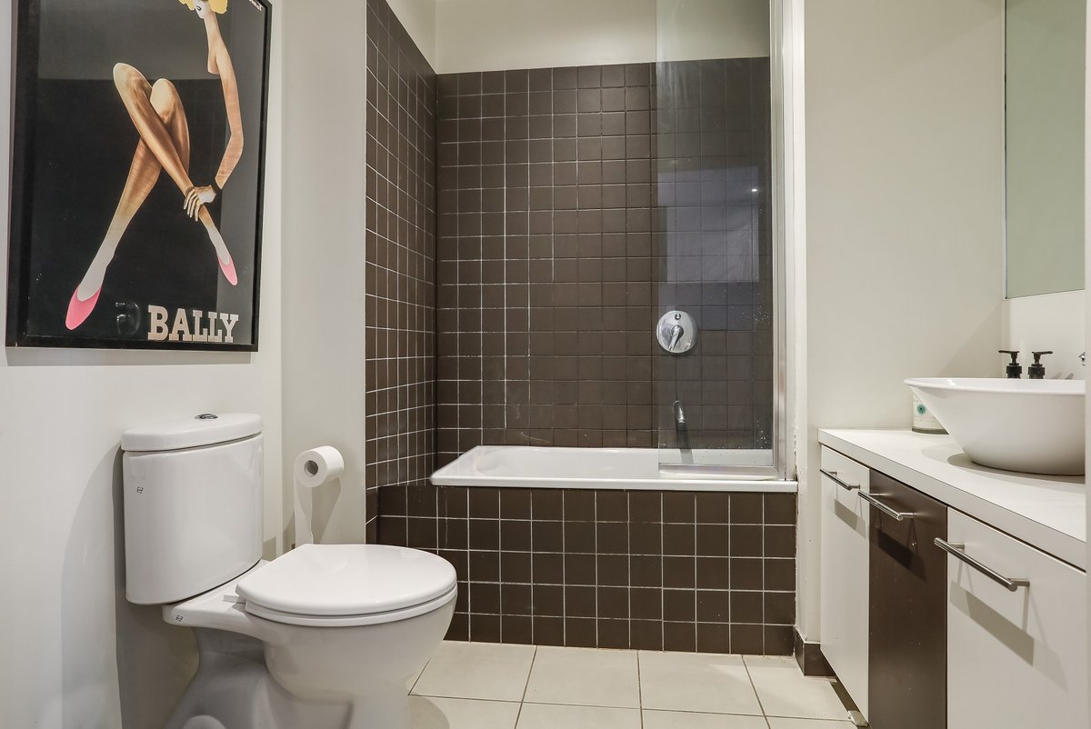 302 / 99 Nott Street PORT MELBOURNE - Residential for sale