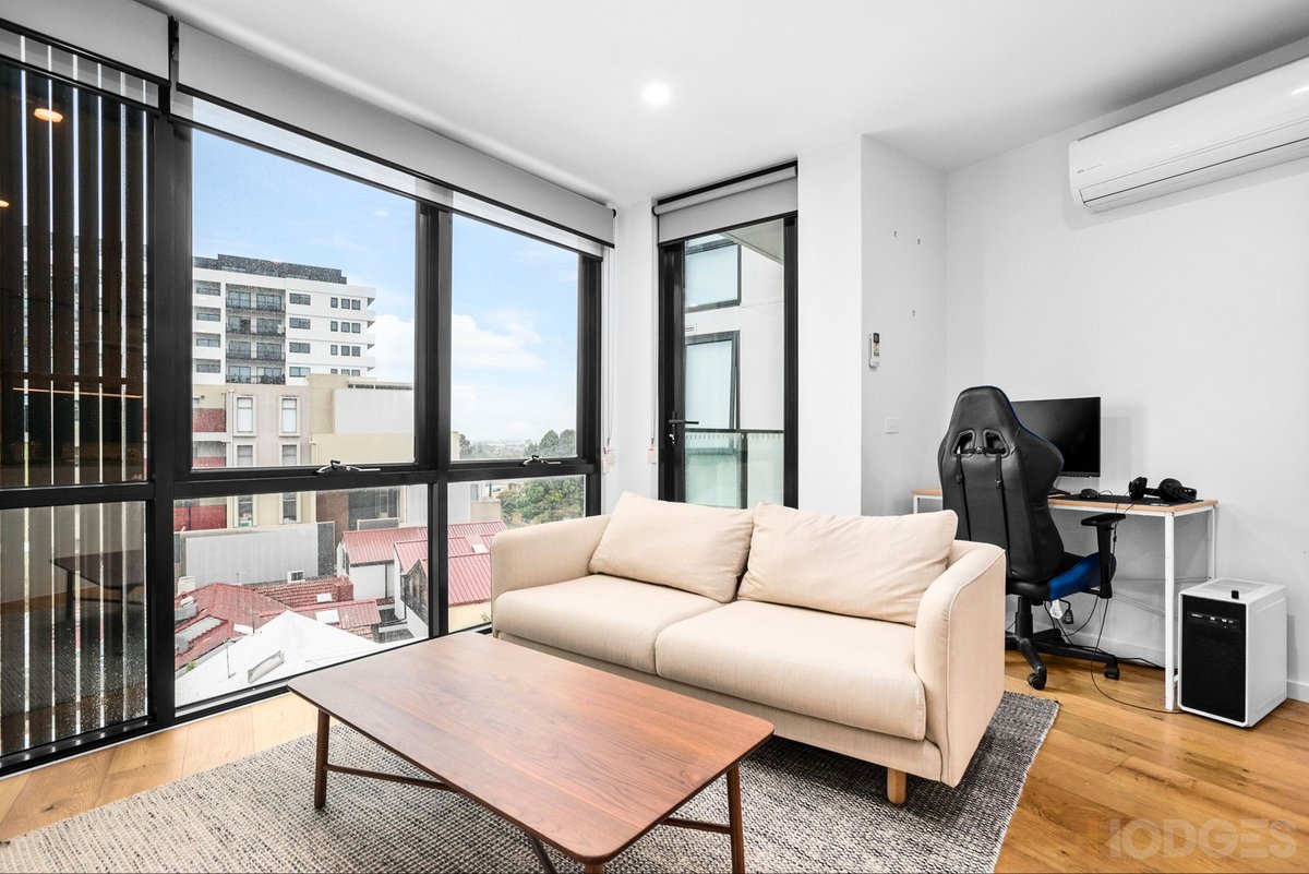 304 / 3 Chesterville Road Cheltenham - Residential for sale