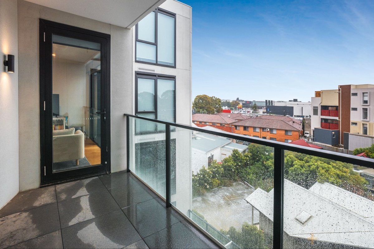 304 / 3 Chesterville Road Cheltenham - Residential for sale