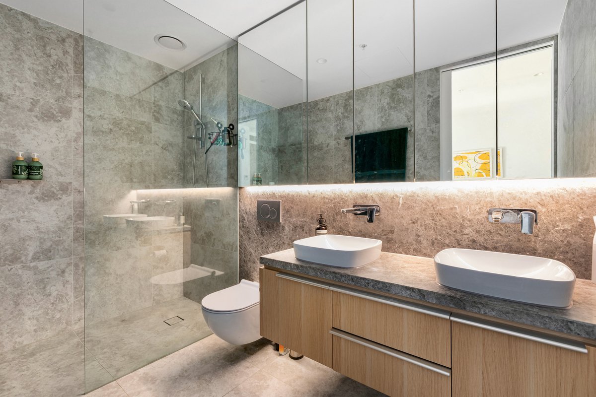 305 / 431 Hampton Street Hampton - Residential for sale