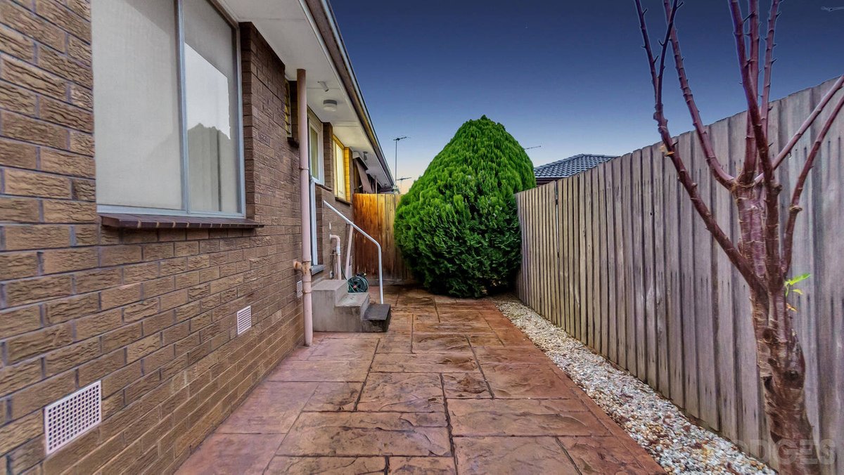 3 / 1-6 Chaprowe Court Cheltenham - Residential for sale