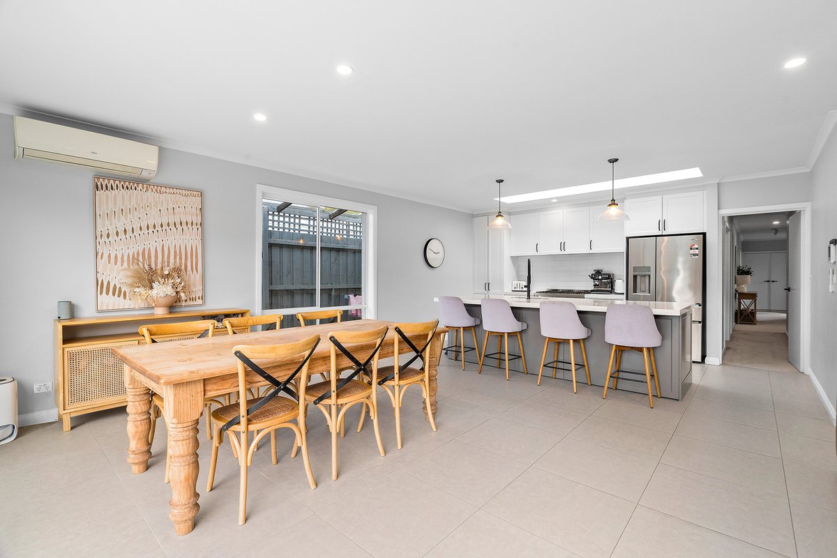 31 Parkview Crescent Hampton East - Residential for lease