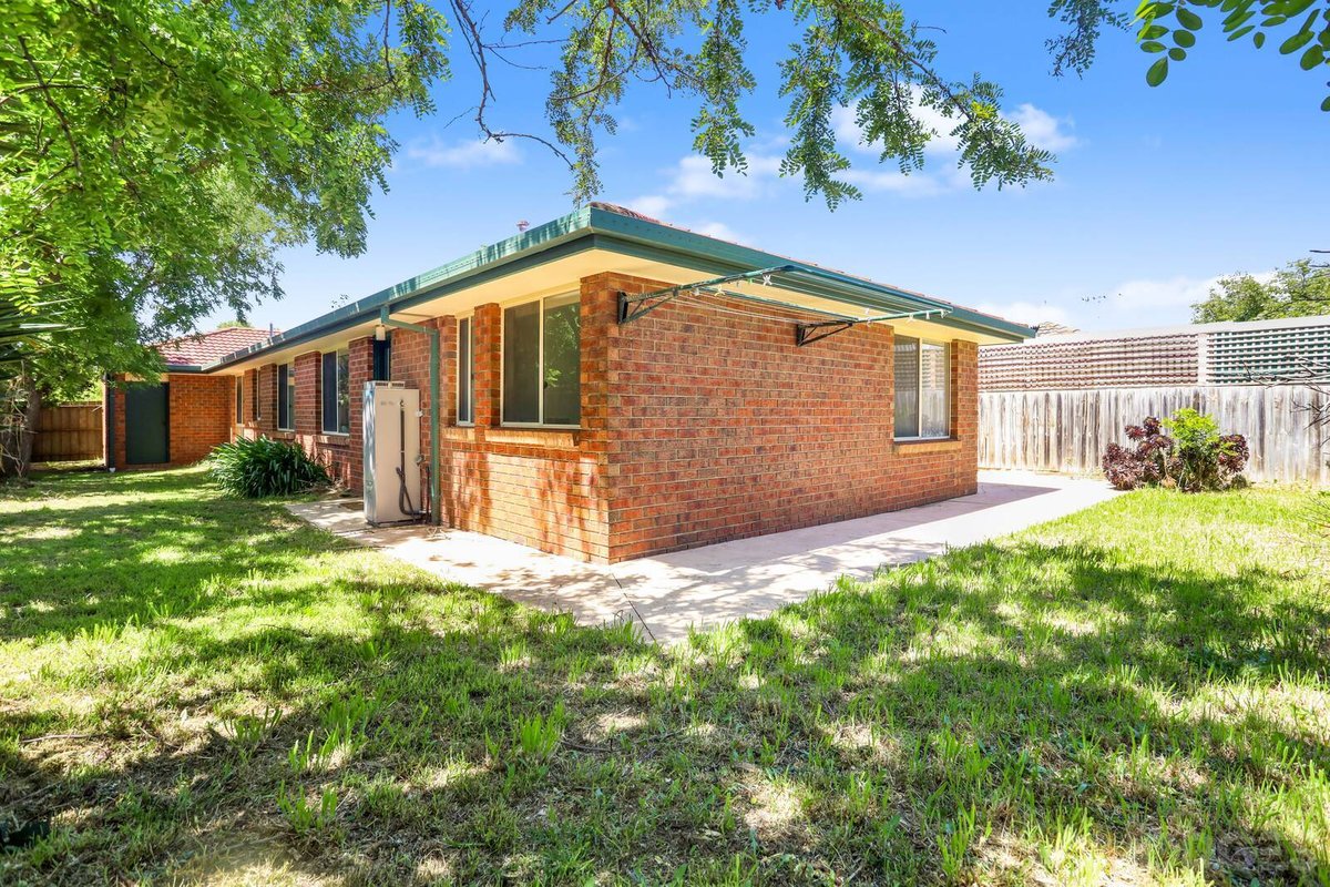31 Quarrion Court Hoppers Crossing - Residential for sale