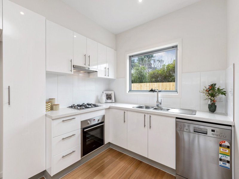 3 / 10 Clarendon Parade WEST FOOTSCRAY - Residential for sale