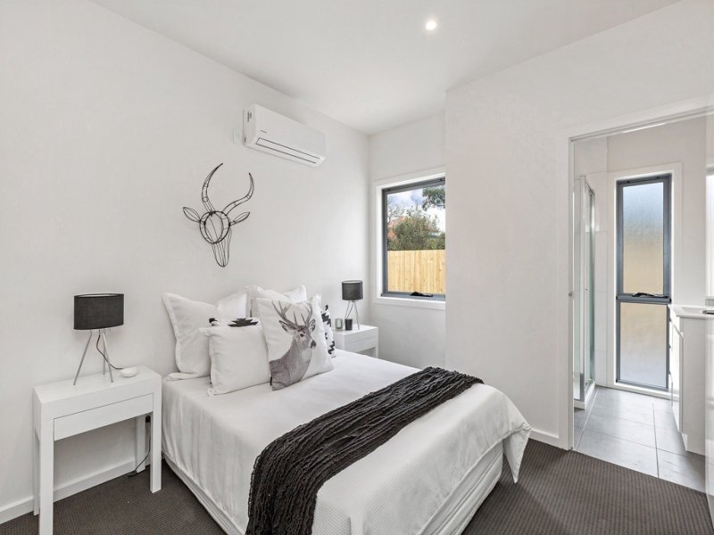 3 / 10 Clarendon Parade WEST FOOTSCRAY - Residential for sale