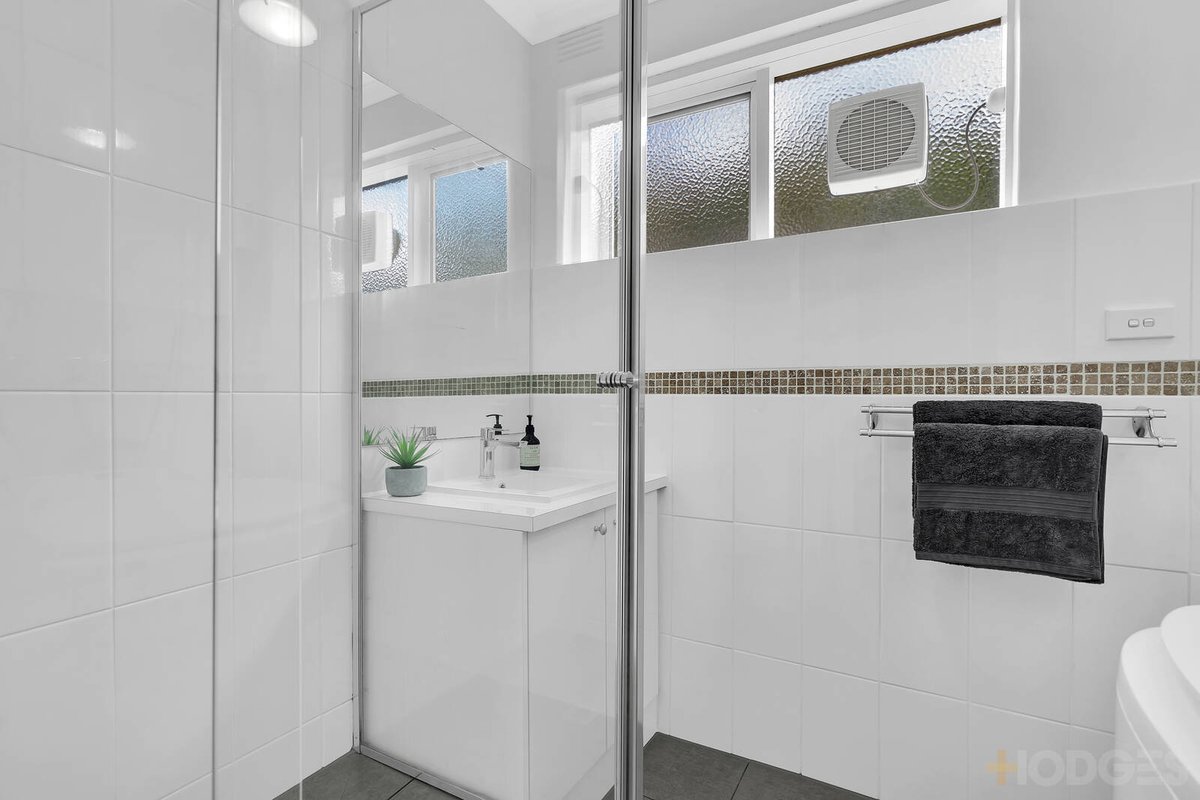 3 / 10 Commercial Road Mentone - Residential for sale