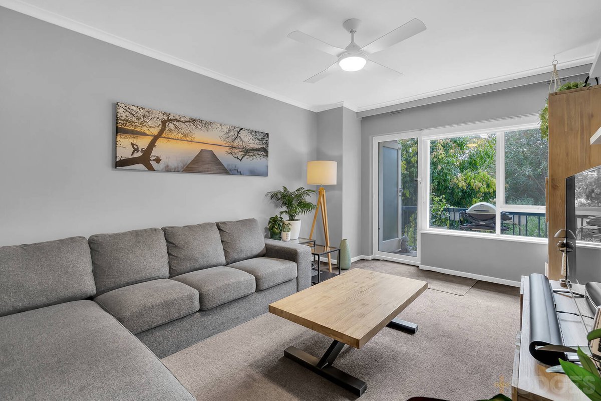3 / 10 Commercial Road Mentone - Residential for sale