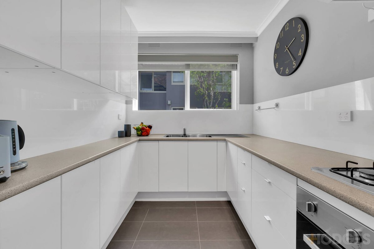 3 / 10 Commercial Road Mentone - Residential for sale