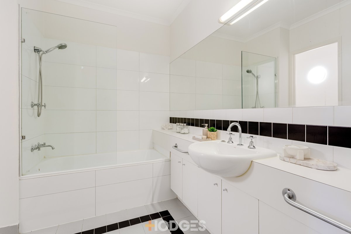 3 / 100 Coventry Street SOUTHBANK - Residential for sale